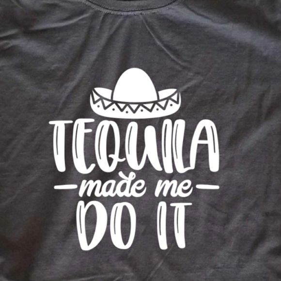 Fruit of the Loom Tops - Tequila made me do it sombrero ladies fitted tee